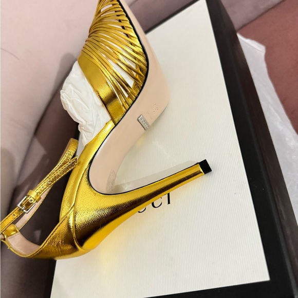 GUCCI Women’s Crawford Metallic Leather Sandals - Picture 3 of 6